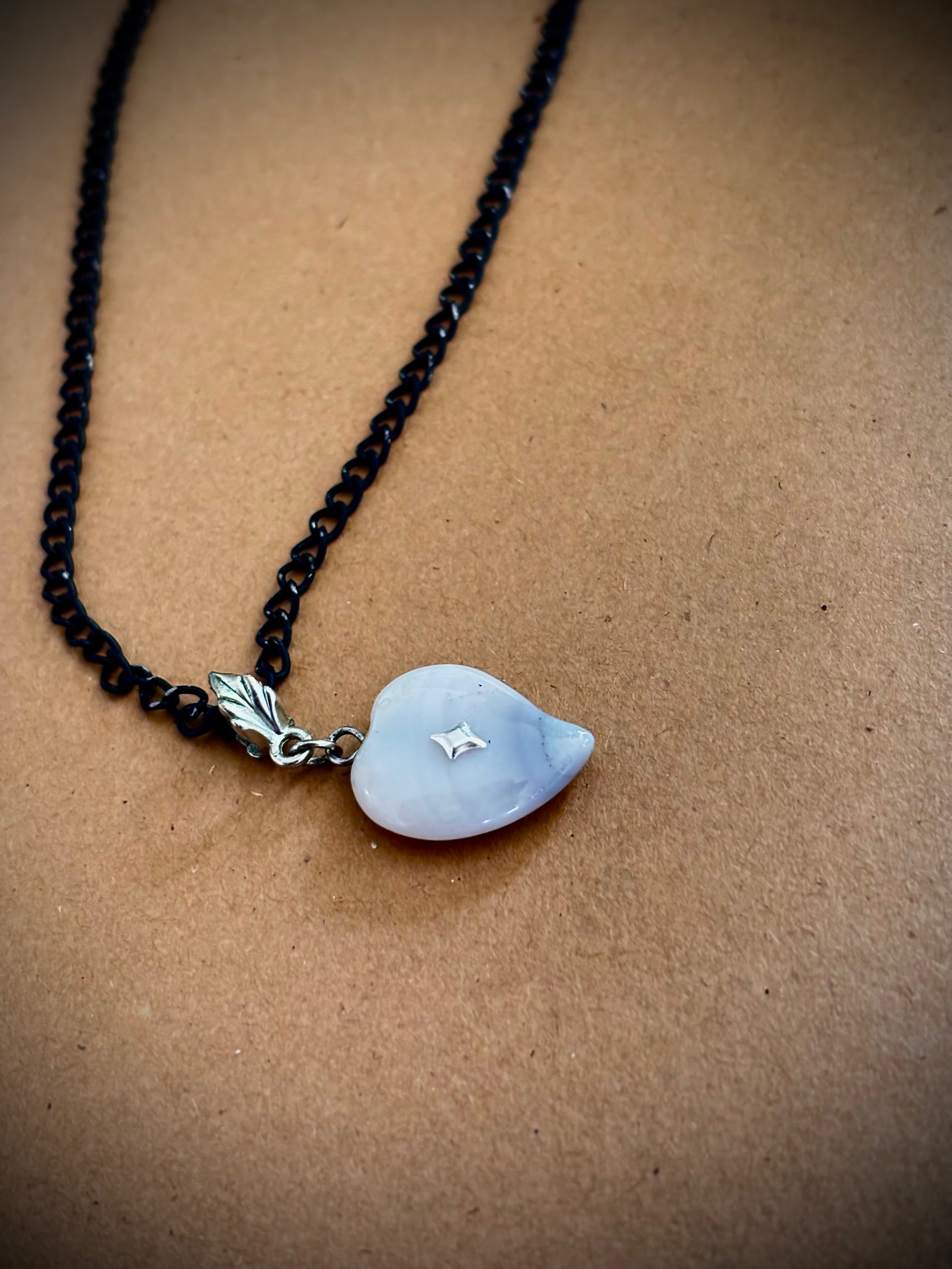 Black Chain stone Leaf necklace