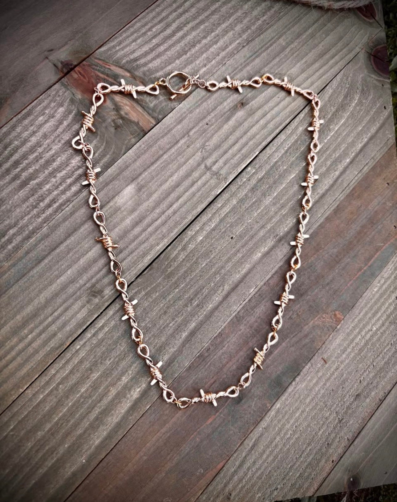 Golden alloy Barbed wire necklace