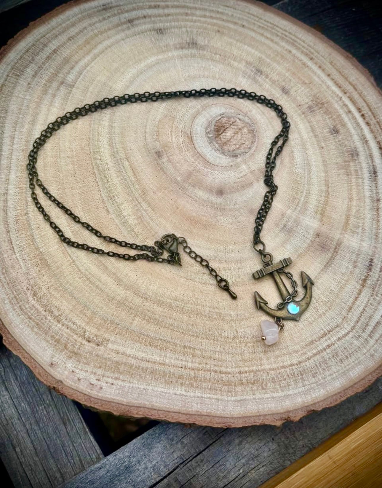 Antique golden anchor necklace