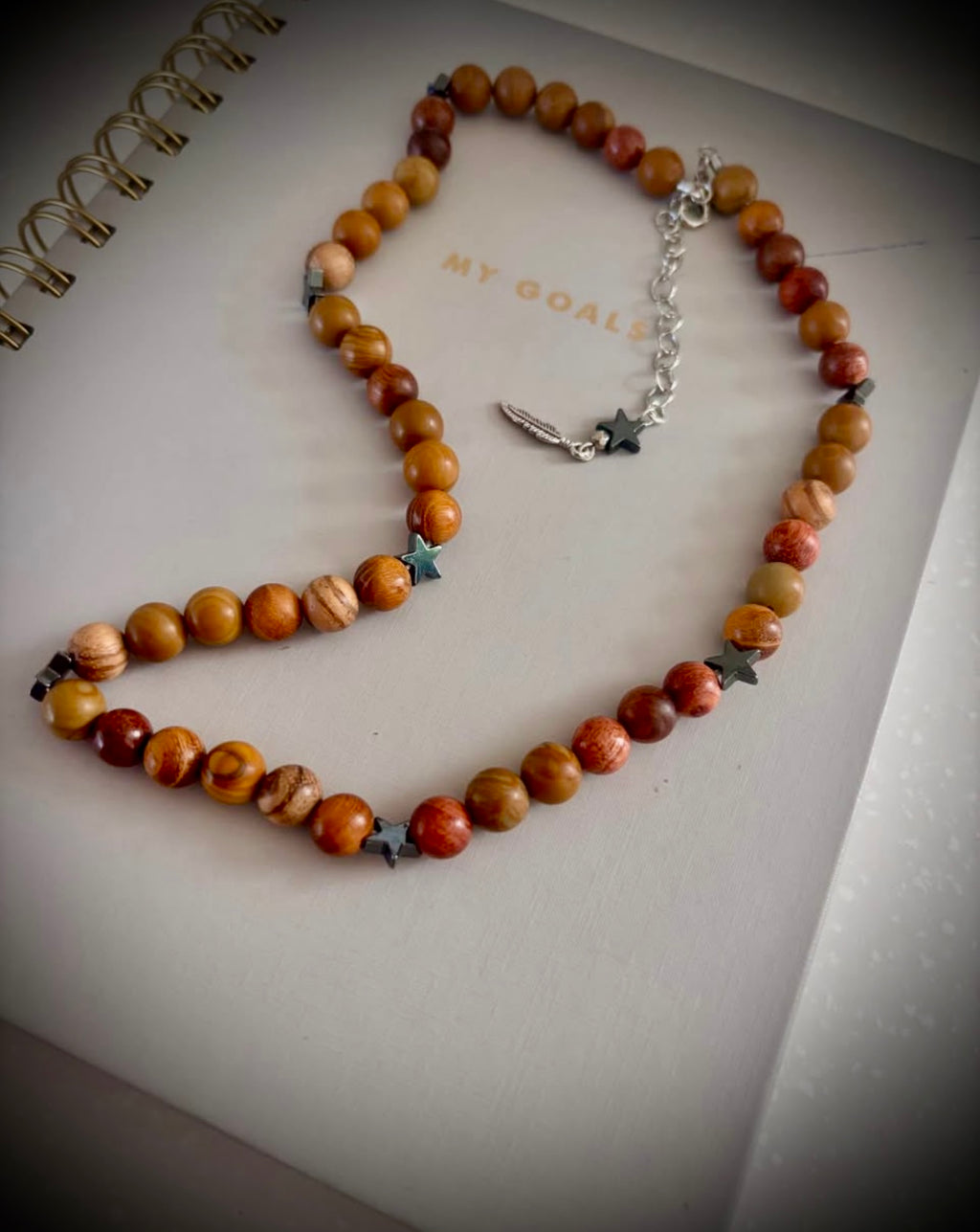 Men’s wood grain yellow Jasper necklace