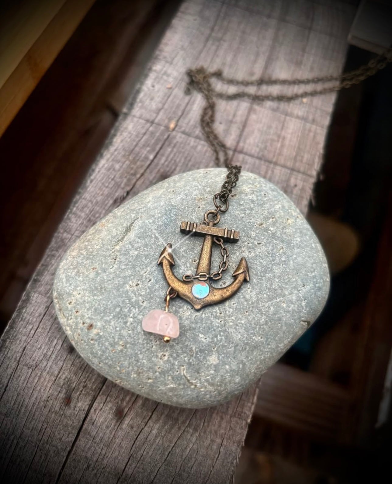 Antique golden anchor necklace